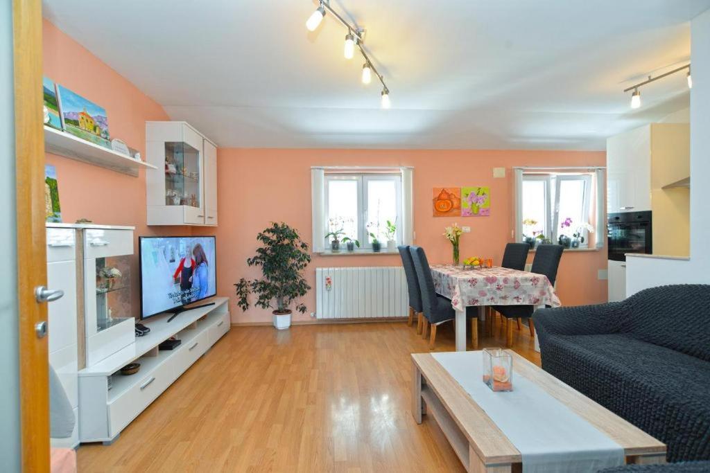 Apartman Eda Pula Extérieur photo