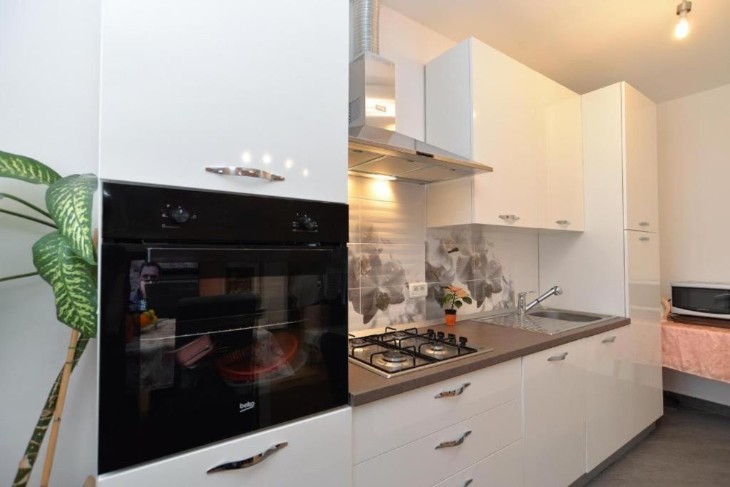 Apartman Eda Pula Extérieur photo