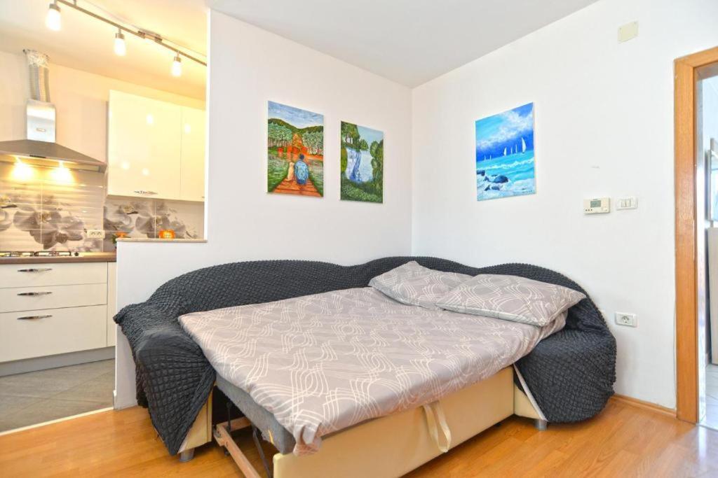 Apartman Eda Pula Extérieur photo