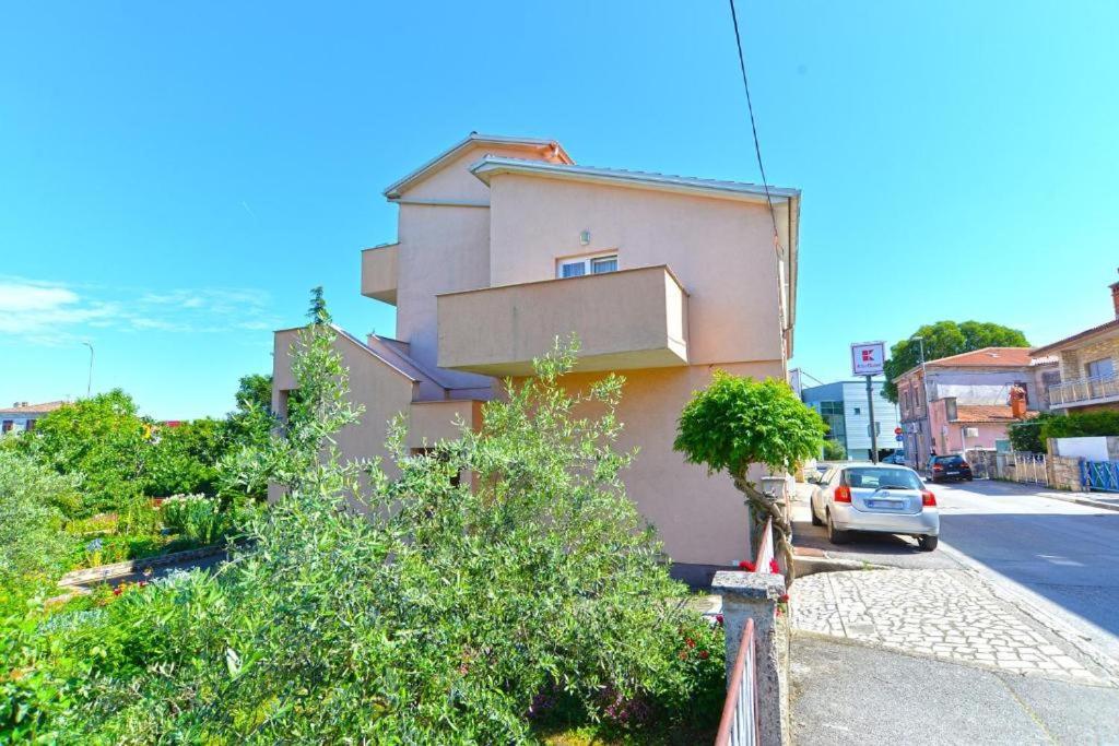Apartman Eda Pula Extérieur photo