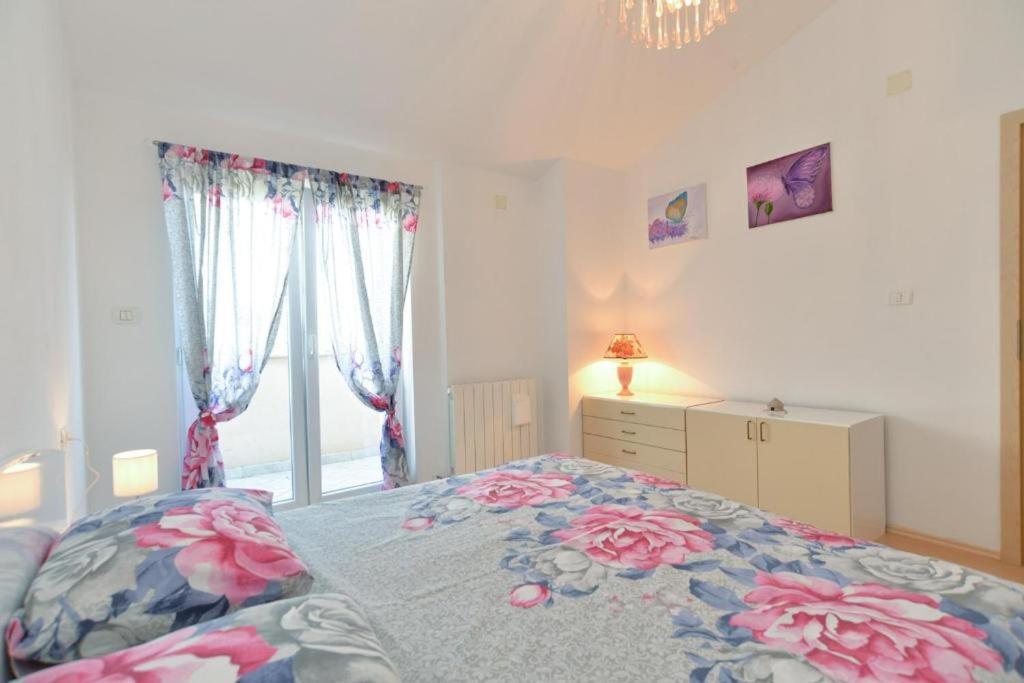 Apartman Eda Pula Extérieur photo