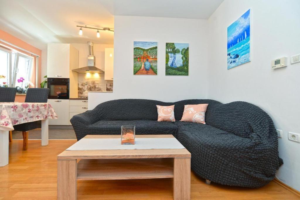 Apartman Eda Pula Extérieur photo