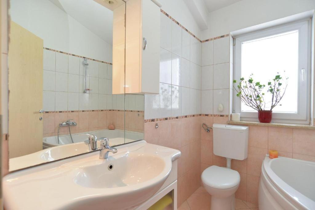 Apartman Eda Pula Extérieur photo